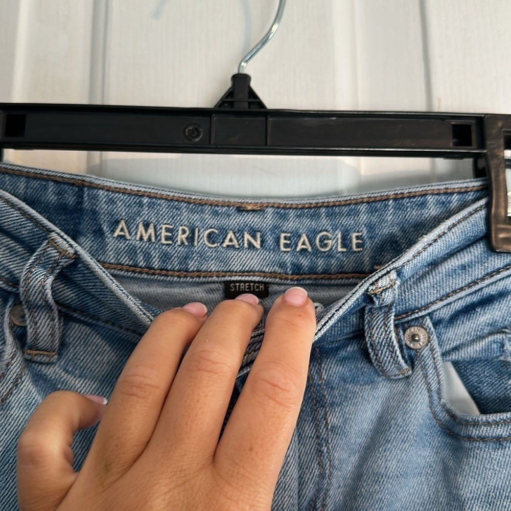 American Eagle Mom Jean with holes size 0 regular - Picture 4 of 6